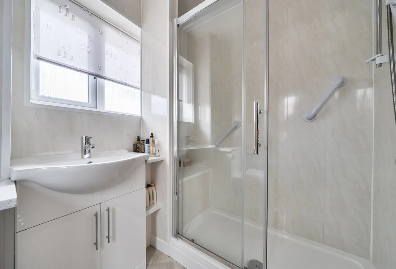 Cromwell Road, Cheltenham, GL52 5DN, photo 10