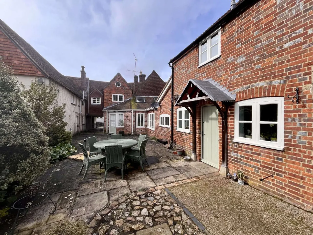 Bridge Street, Hungerford, RG17, photo 17