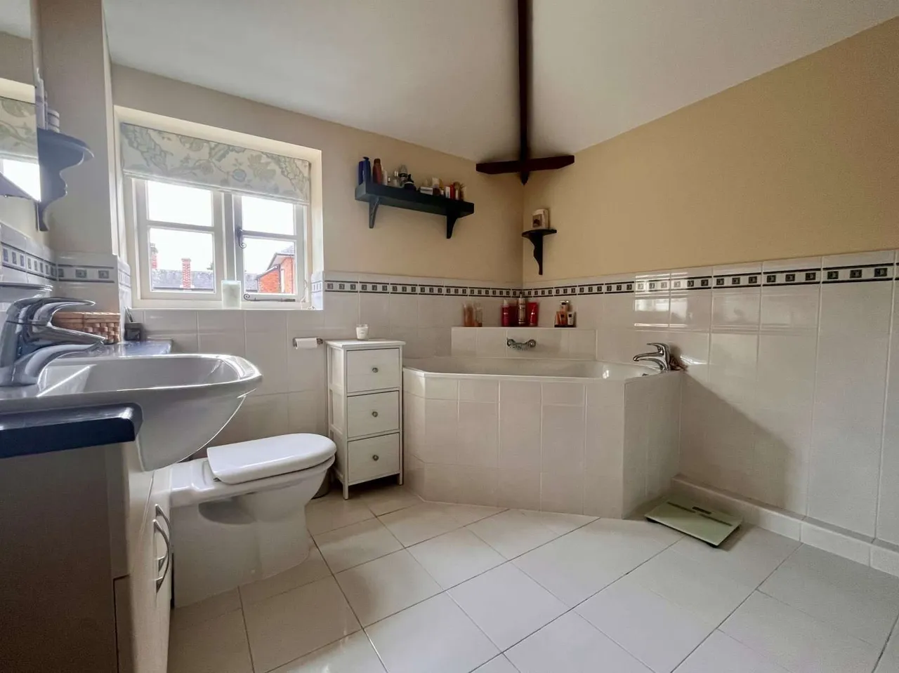 Bridge Street, Hungerford, RG17, photo 10