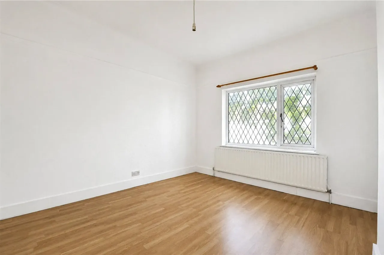 Peabody Road, Farnborough, Hampshire,..., photo 6