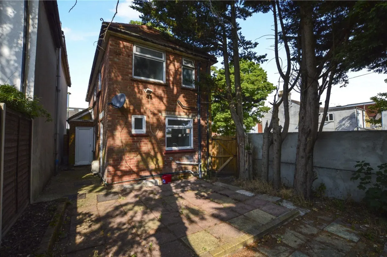 Peabody Road, Farnborough, Hampshire,..., photo 10