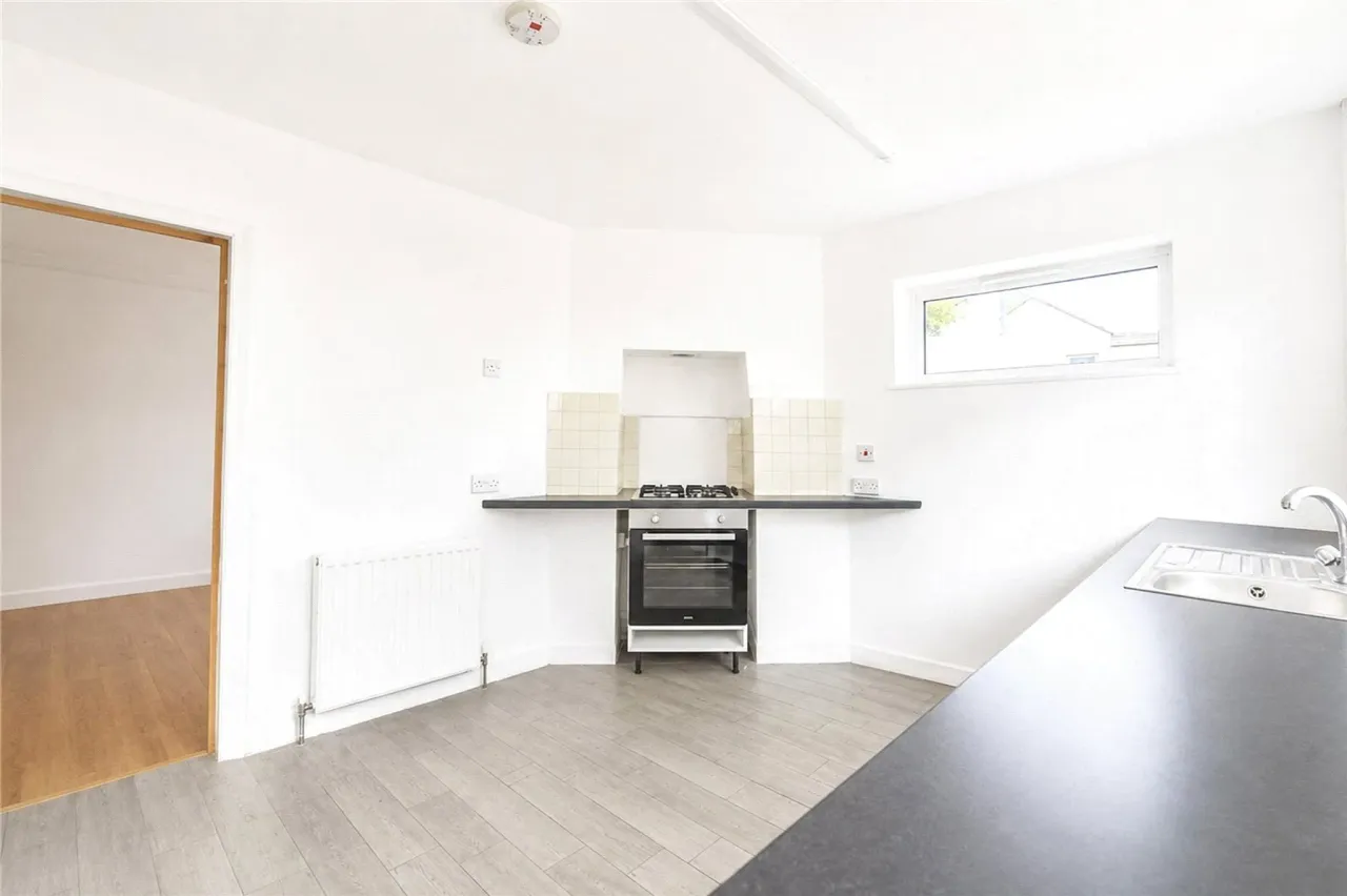 Peabody Road, Farnborough, Hampshire,..., photo 5