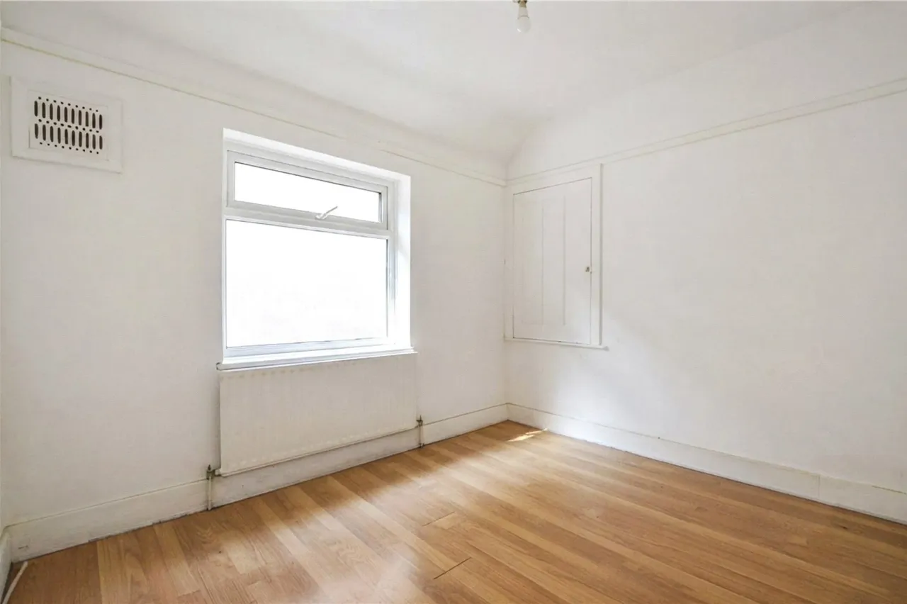 Peabody Road, Farnborough, Hampshire,..., photo 8
