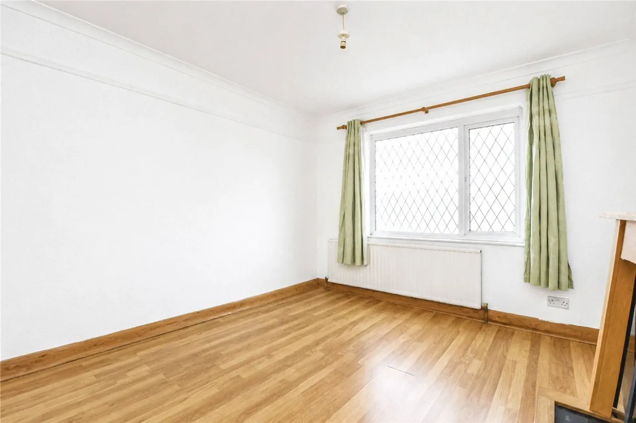 Peabody Road, Farnborough, Hampshire,..., photo 2