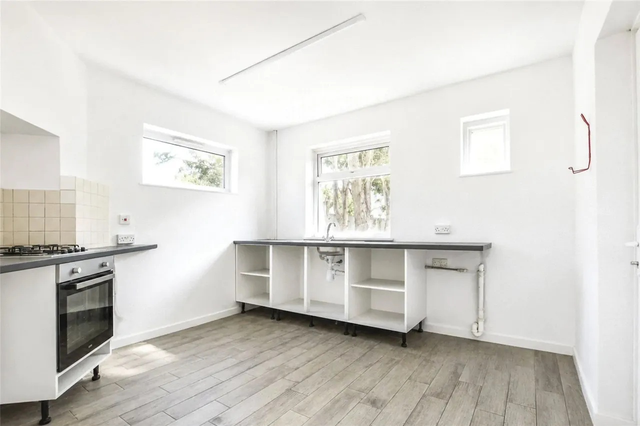 Peabody Road, Farnborough, Hampshire,..., photo 4
