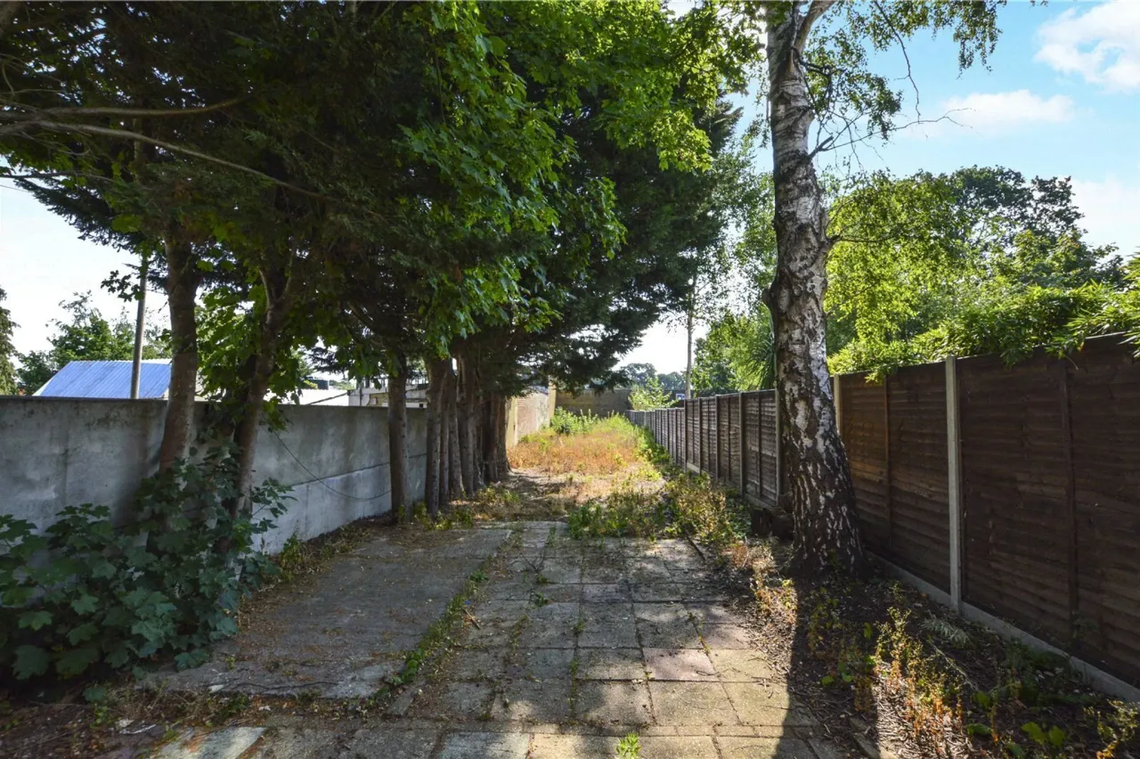 Peabody Road, Farnborough, Hampshire,..., photo 11