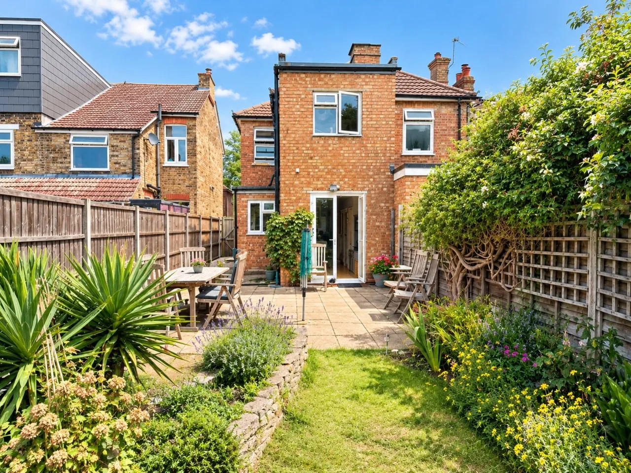 Park Avenue, Surrey Egham, TW20, photo 12