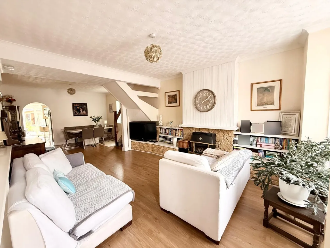 Park Avenue, Surrey Egham, TW20, photo 2