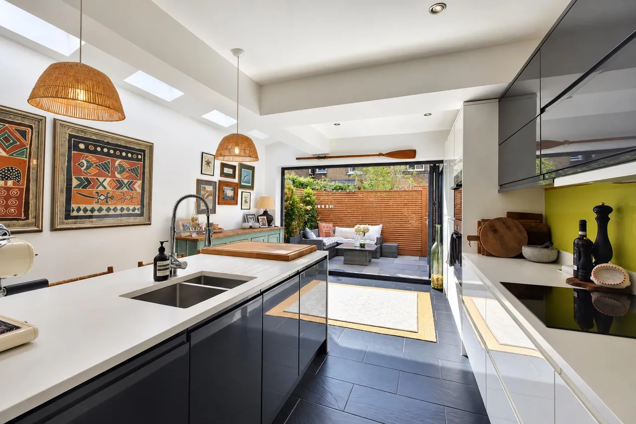 3 bed house for sale, Lewin Road, London, SW14