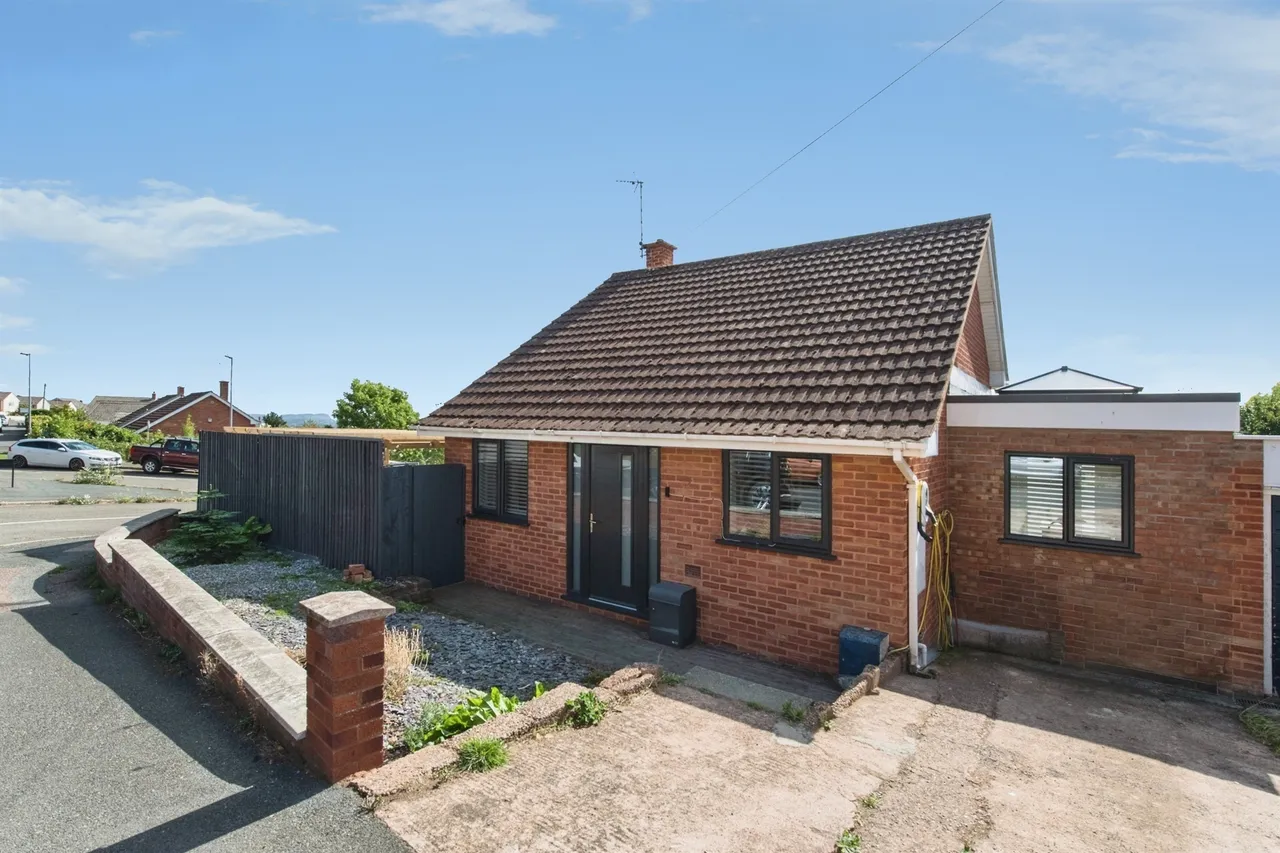 3 bed house for sale, Chancellors Way, Exeter, EX4