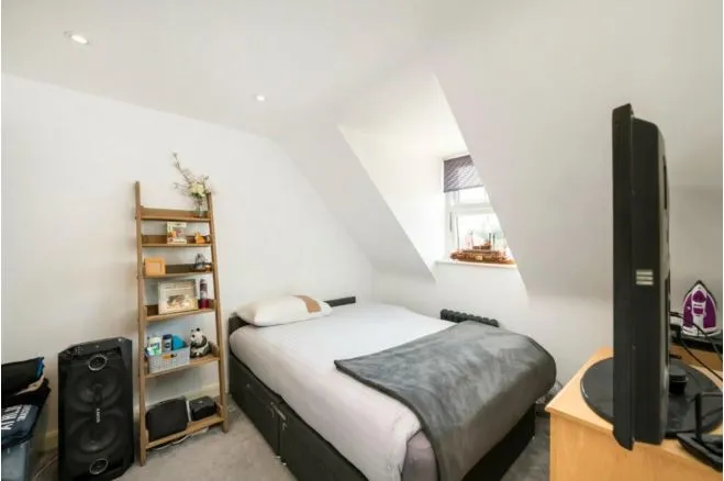 Pine Gardens, Horley, RH6, photo 16
