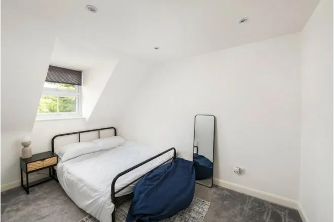 Pine Gardens, Horley, RH6, photo 15