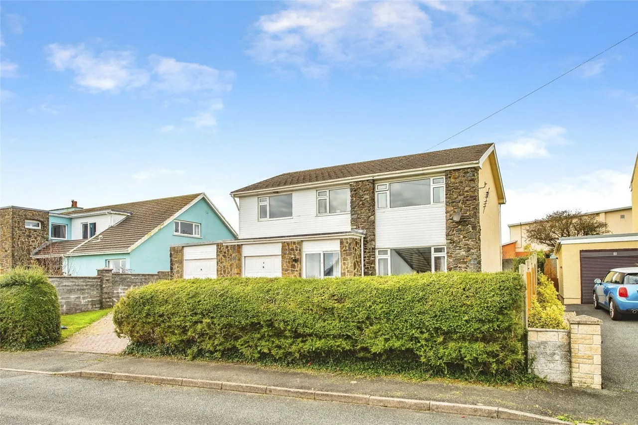 5 bed house for sale, Osborn Park, Neyland, SA73