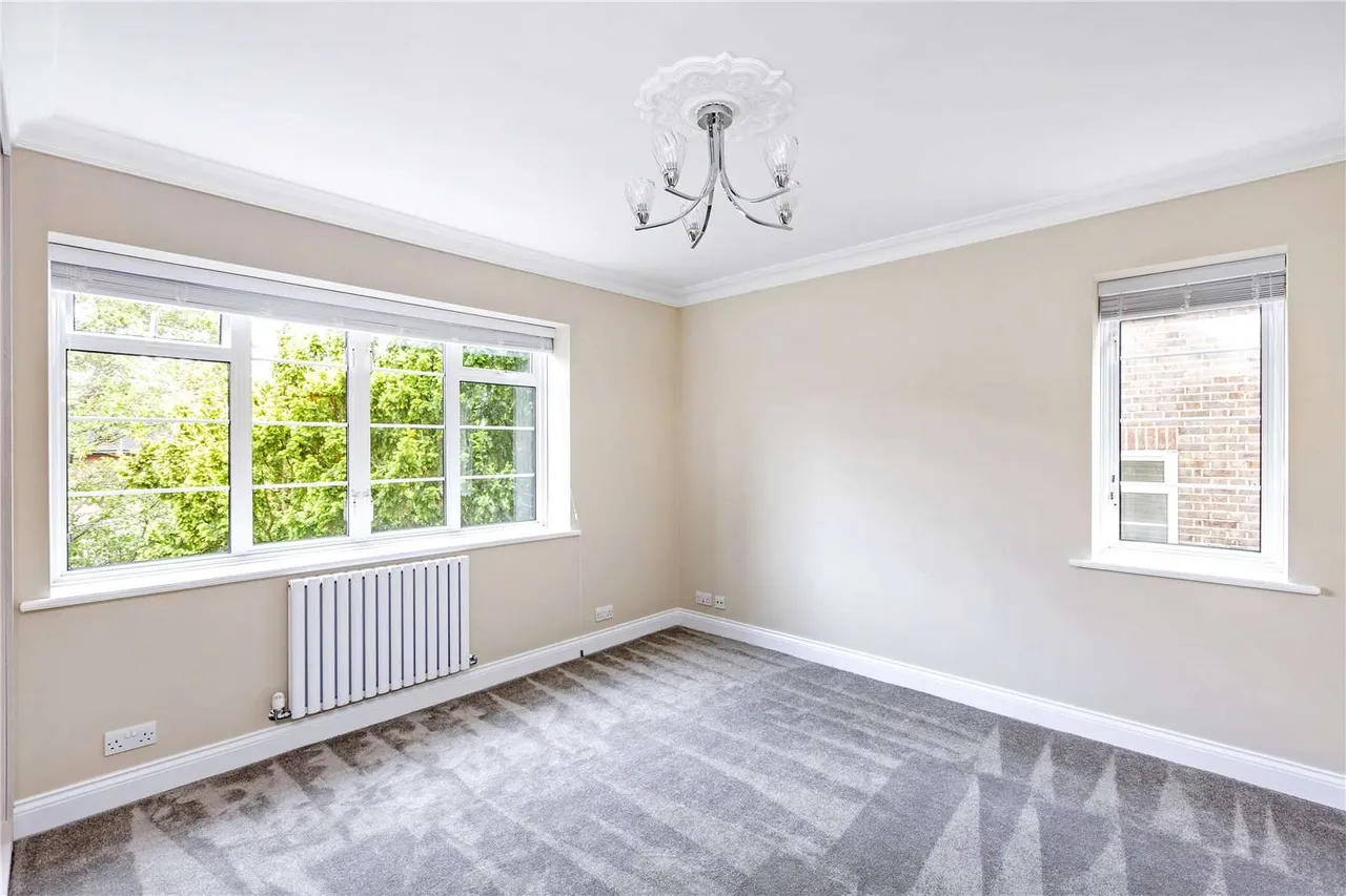 Chester Close, Richmond, TW10, photo 8