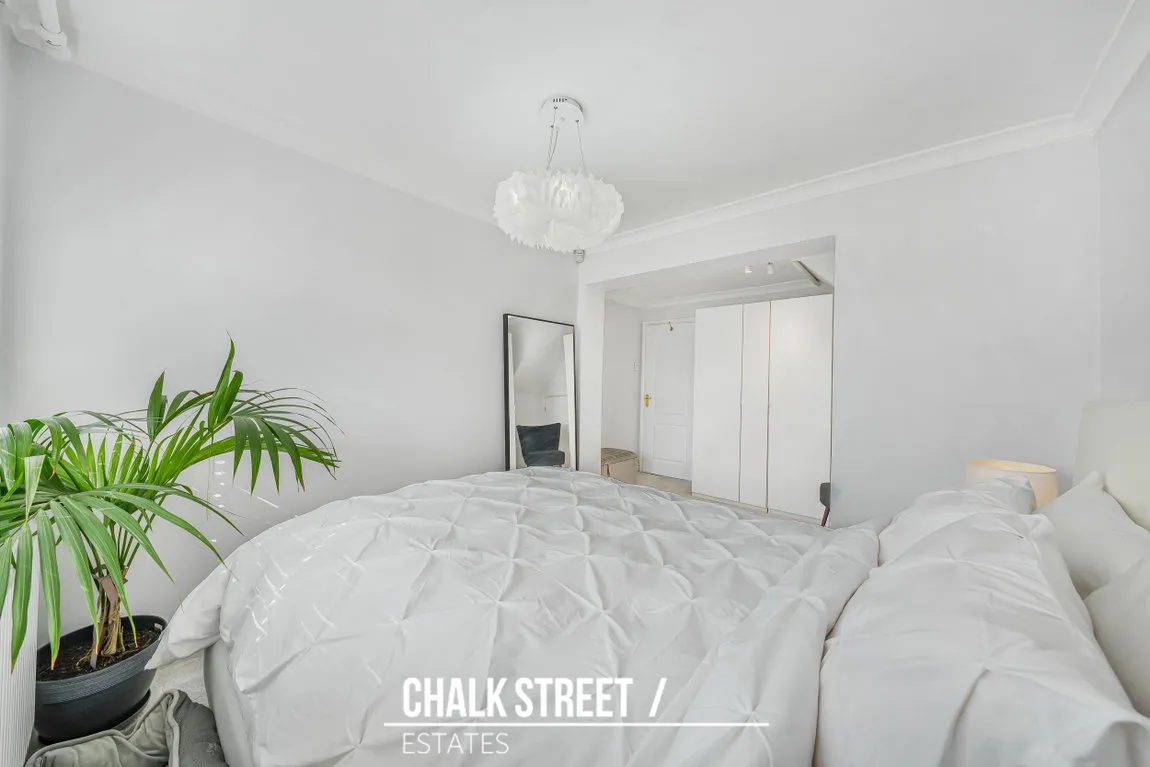 Lovell Walk, Rainham, RM13, photo 21
