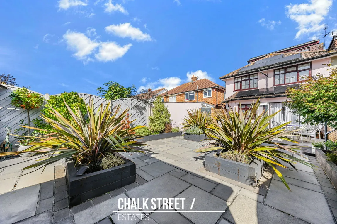 Lovell Walk, Rainham, RM13, photo 35