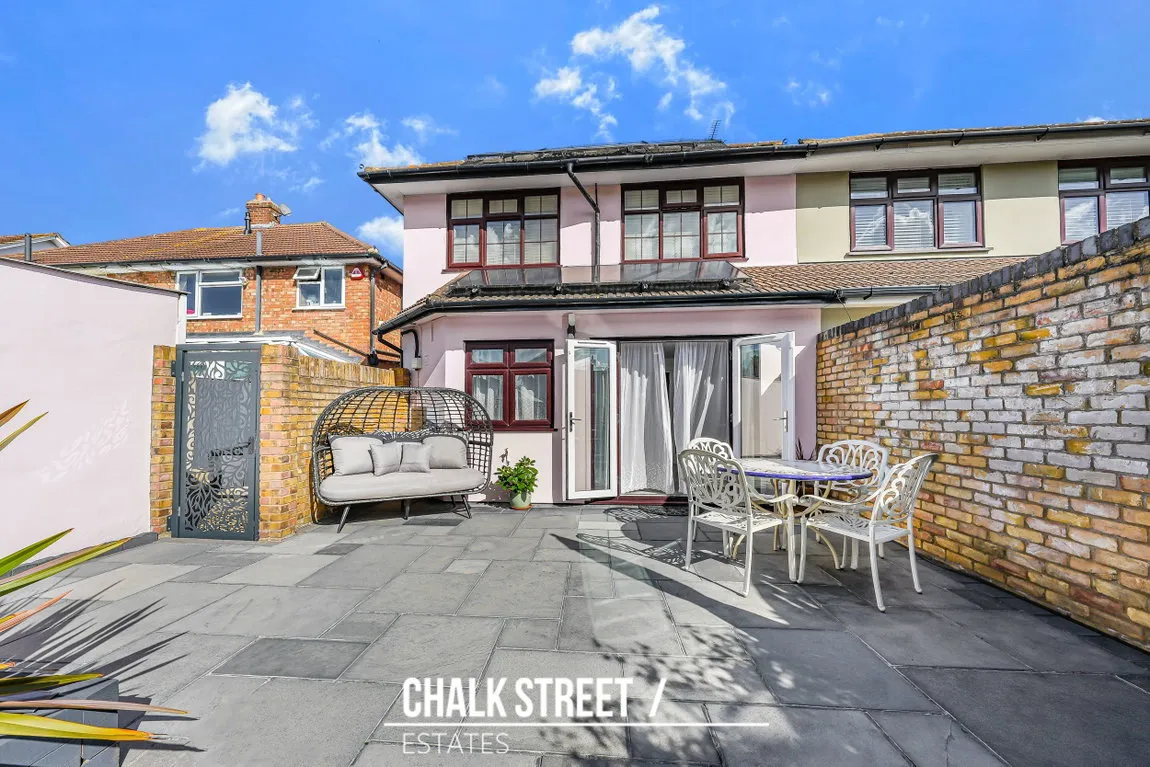 Lovell Walk, Rainham, RM13, photo 37