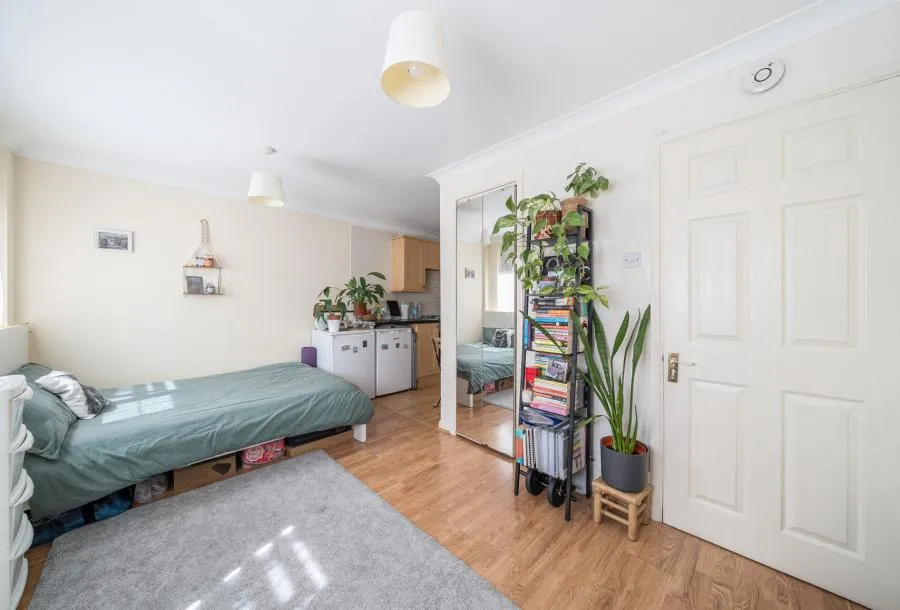 Wilkins Close, Mitcham, CR4, photo 6