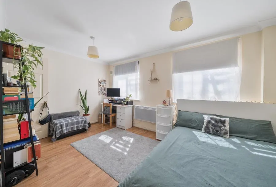 Wilkins Close, Mitcham, CR4, photo 5