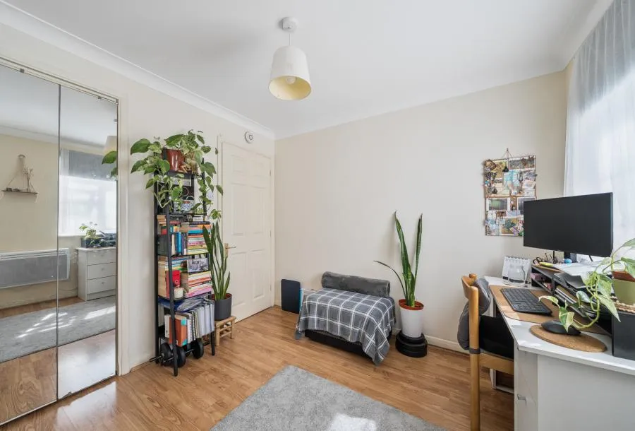 Wilkins Close, Mitcham, CR4, photo 8