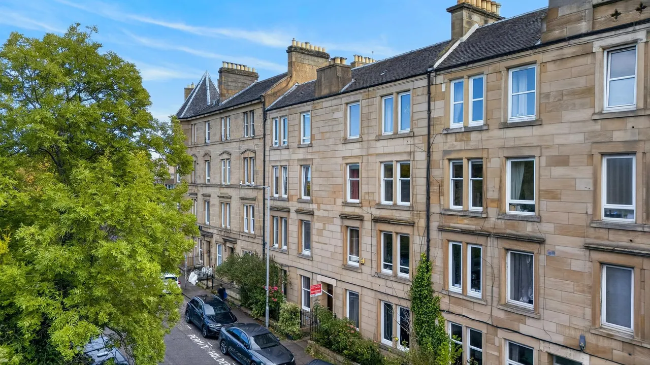 2 bed flat for sale, Dundee Terrace, Polwarth, EH11