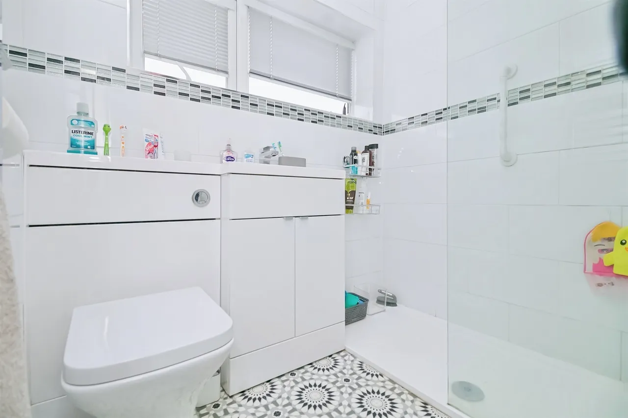 Ceri Avenue, Barry, CF62, photo 13