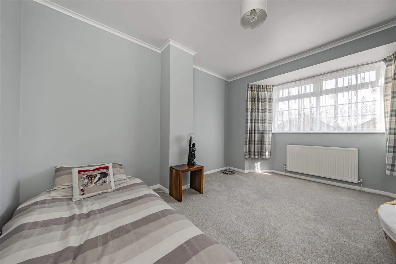 Smiths Lane, Windsor, Berkshire, SL4 5PE, photo 10