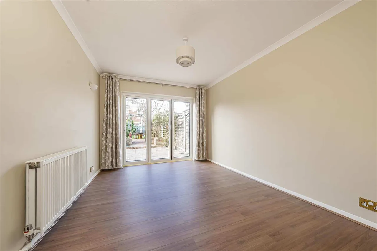 Smiths Lane, Windsor, Berkshire, SL4 5PE, photo 5