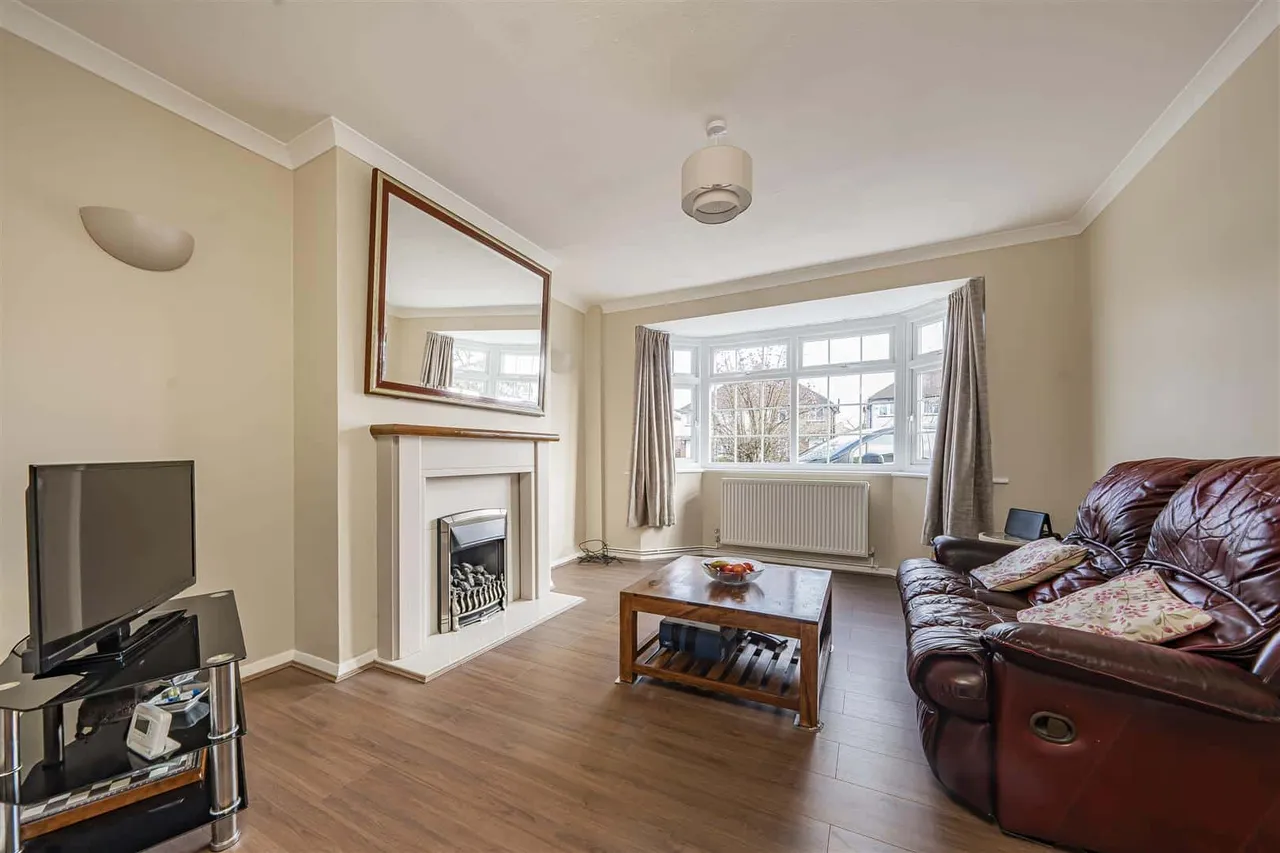 Smiths Lane, Windsor, Berkshire, SL4 5PE, photo 3