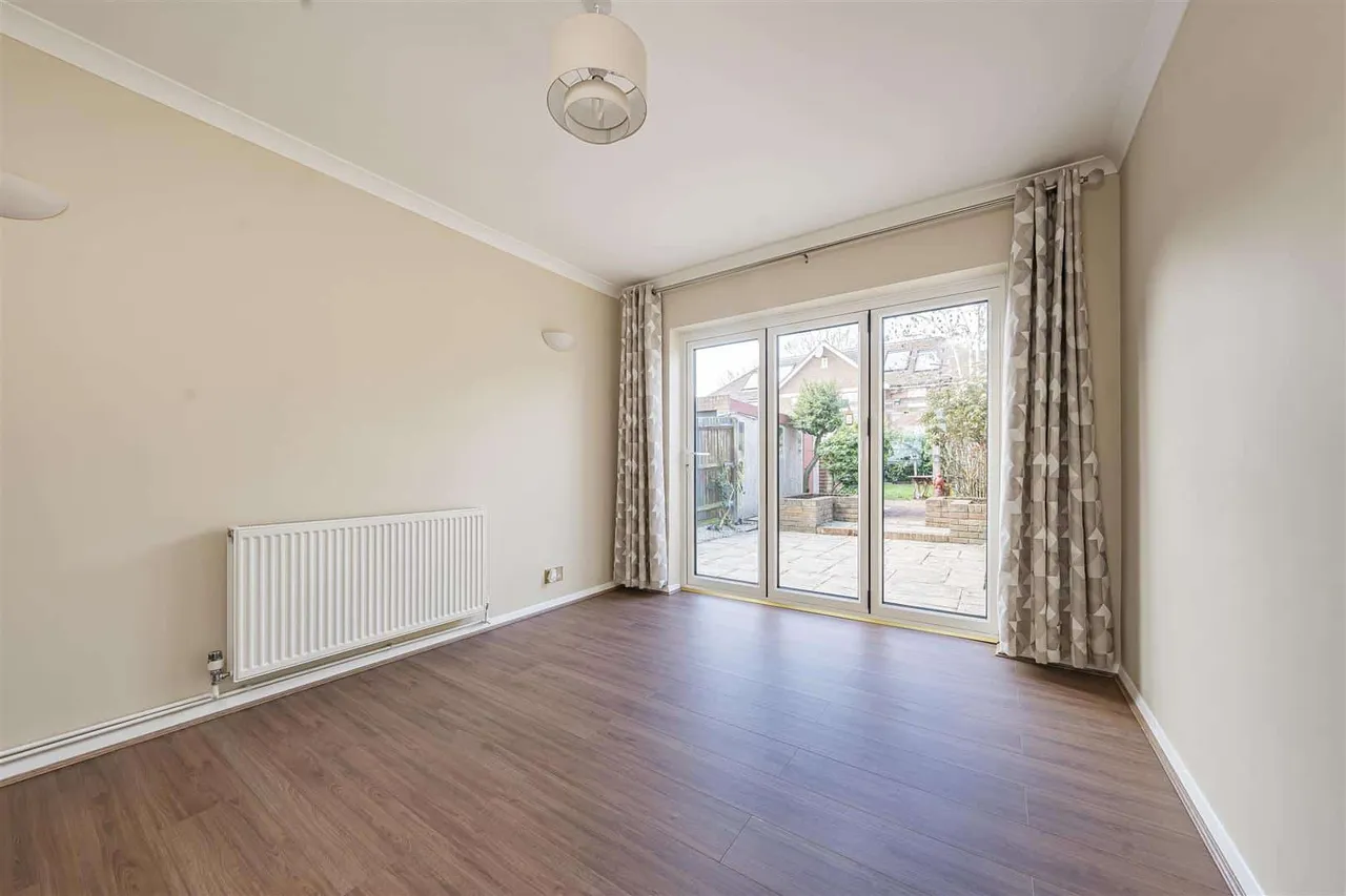 Smiths Lane, Windsor, Berkshire, SL4 5PE, photo 6