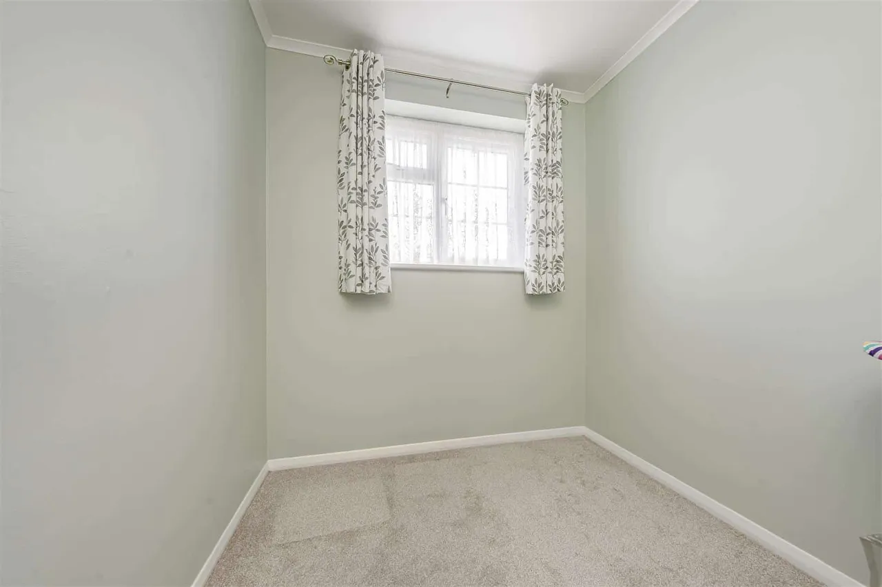 Smiths Lane, Windsor, Berkshire, SL4 5PE, photo 11