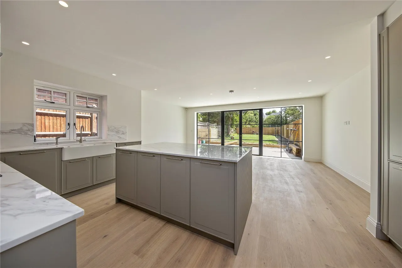 Wensleydale Road, Hampton, TW12, photo 2