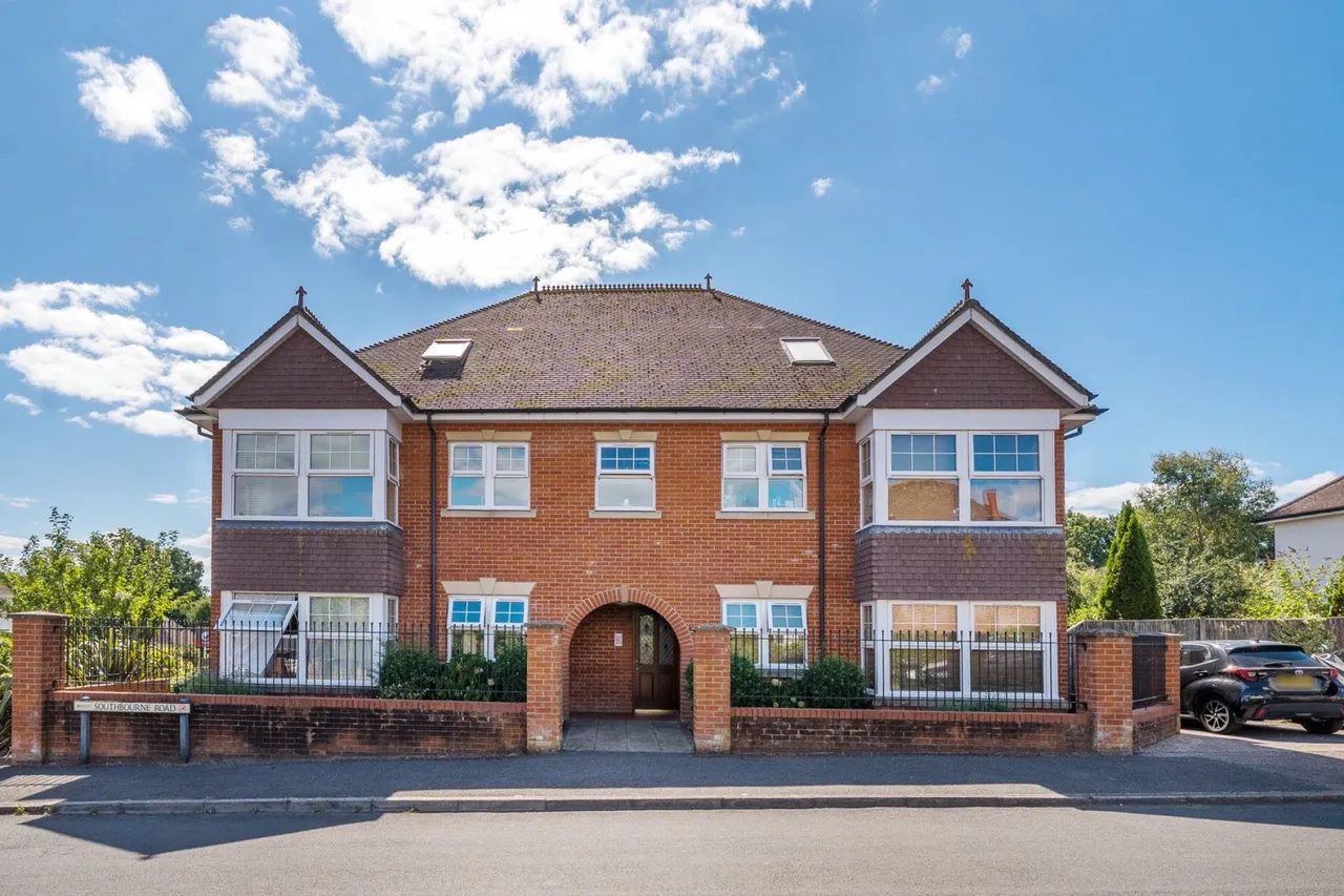 Highfield Road, Lymington, SO41, photo 18