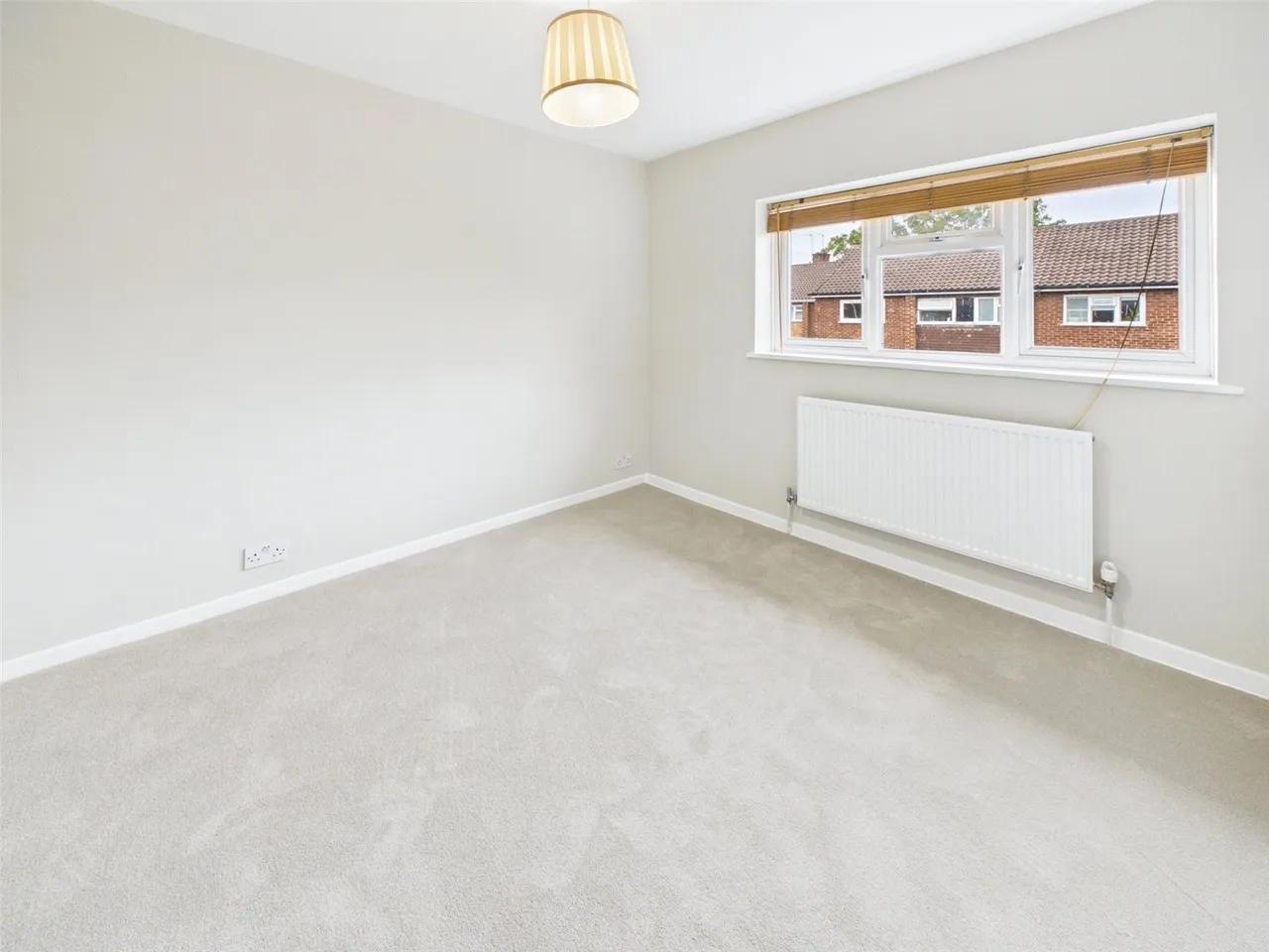 Cumberland Close, St Margarets Road, TW1, photo 5