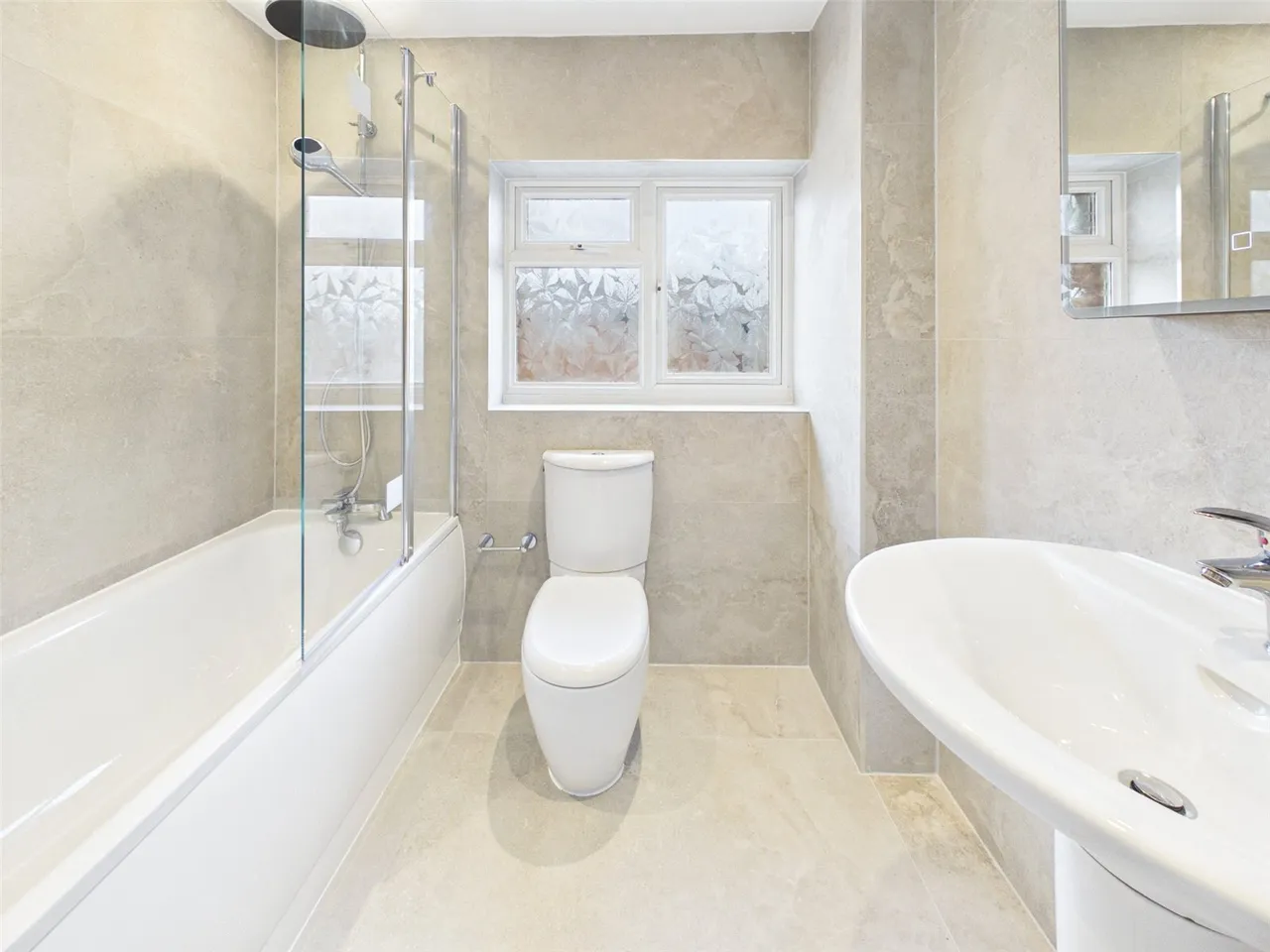 Cumberland Close, St Margarets Road, TW1, photo 4