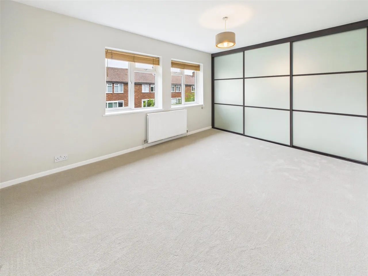 Cumberland Close, St Margarets Road, TW1, photo 3