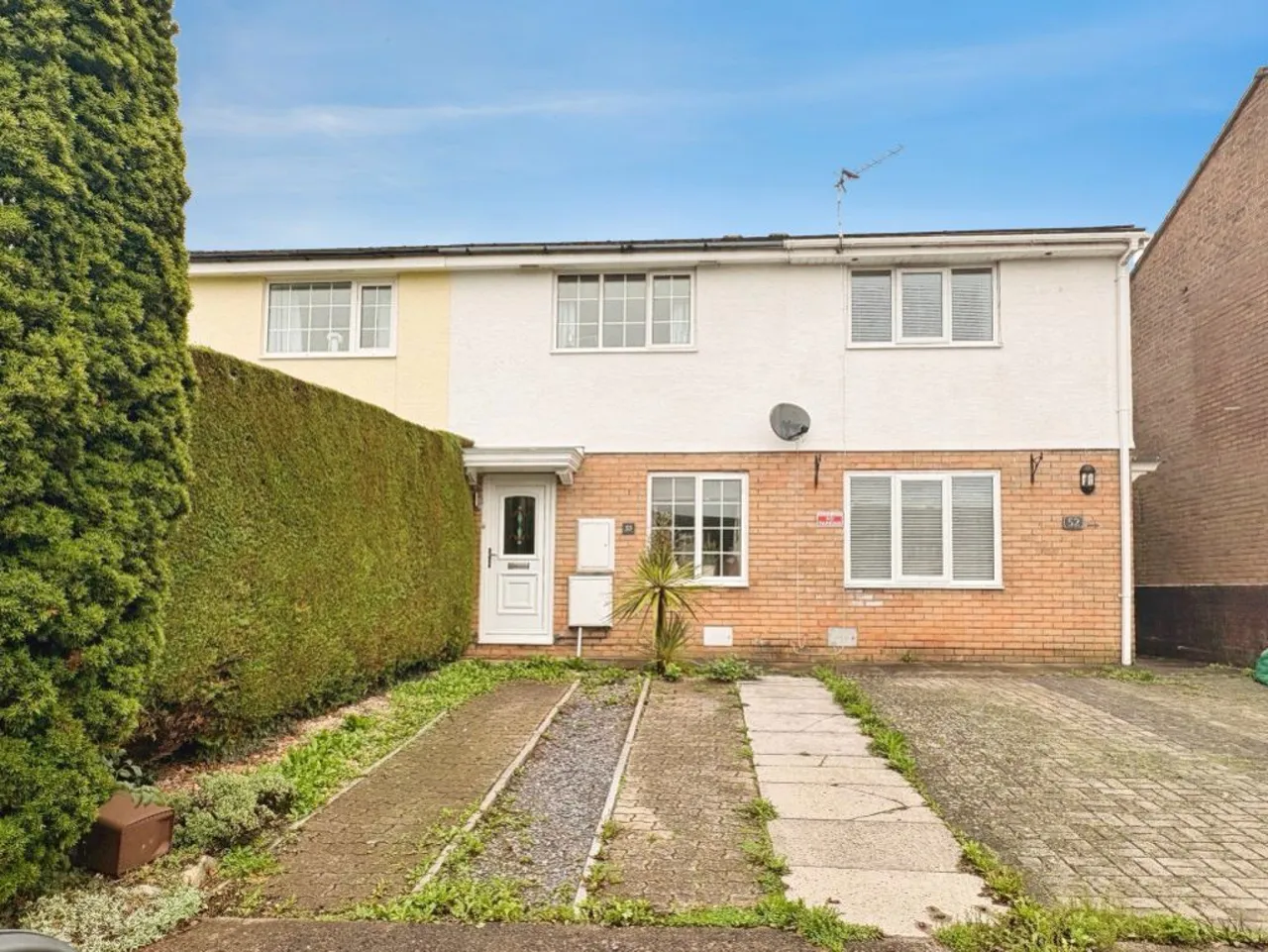 2 bed house to rent, The Chase, Brackla, CF31