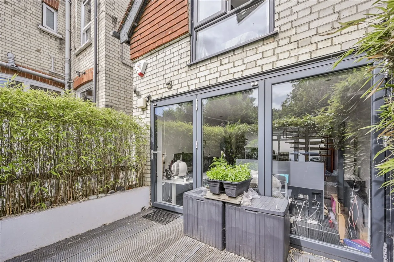 Brownlow Road, London, N11, photo 10