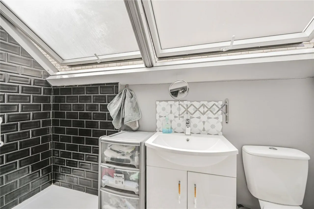 Brownlow Road, London, N11, photo 9