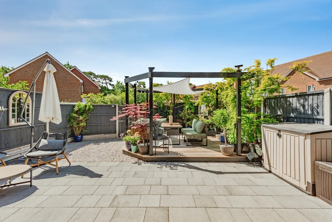 Kings Cross Lane, South Nutfield, RH1, photo 18