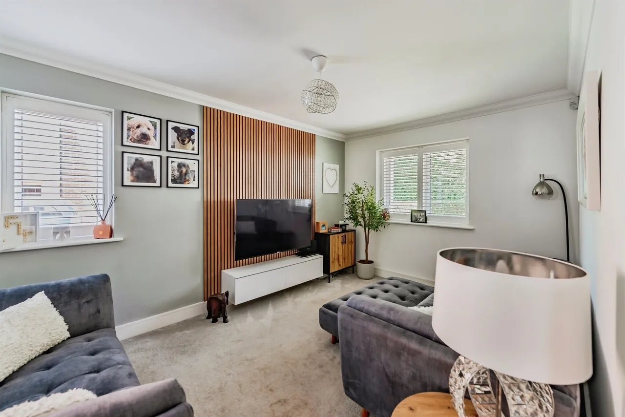 Kings Cross Lane, South Nutfield, RH1, photo 10