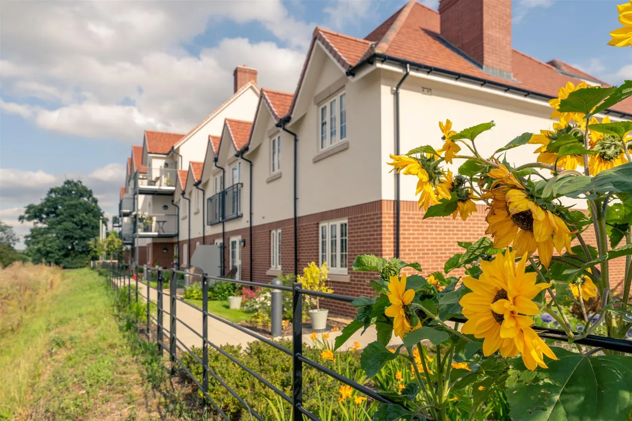 1 bed flat for sale, Seymour Road, Buntingford, SG9