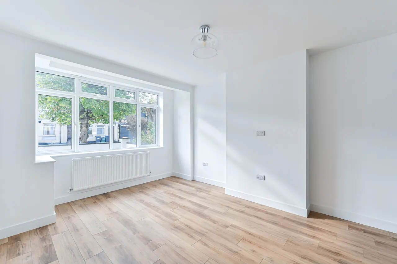242 Streatham Road, London, photo 5