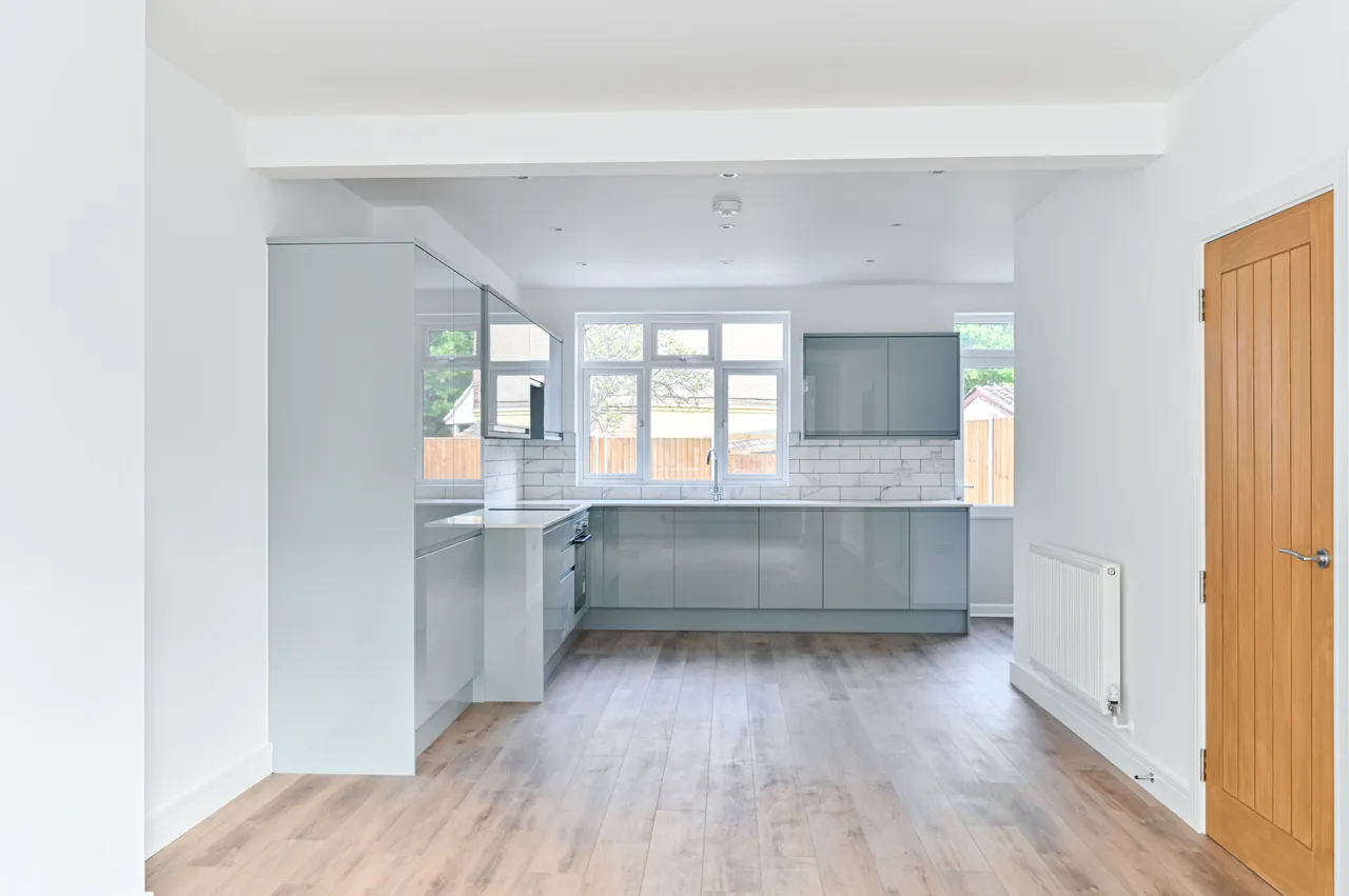 242 Streatham Road, London, photo 7