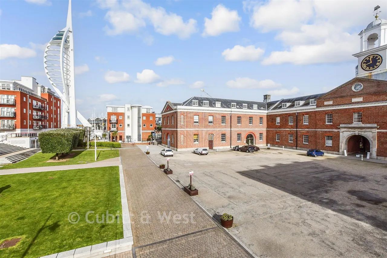 2 bed flat for sale, Gunwharf Quays, Portsmouth, PO1