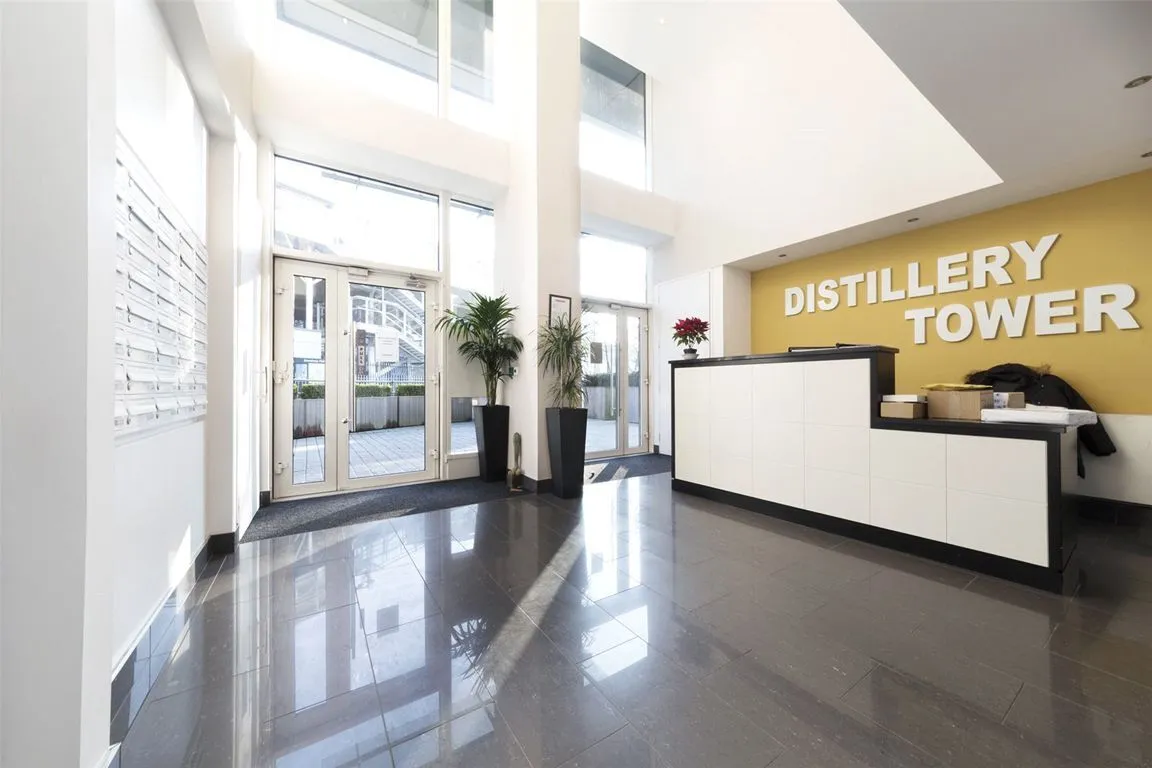 Distillery Tower, London, photo 8