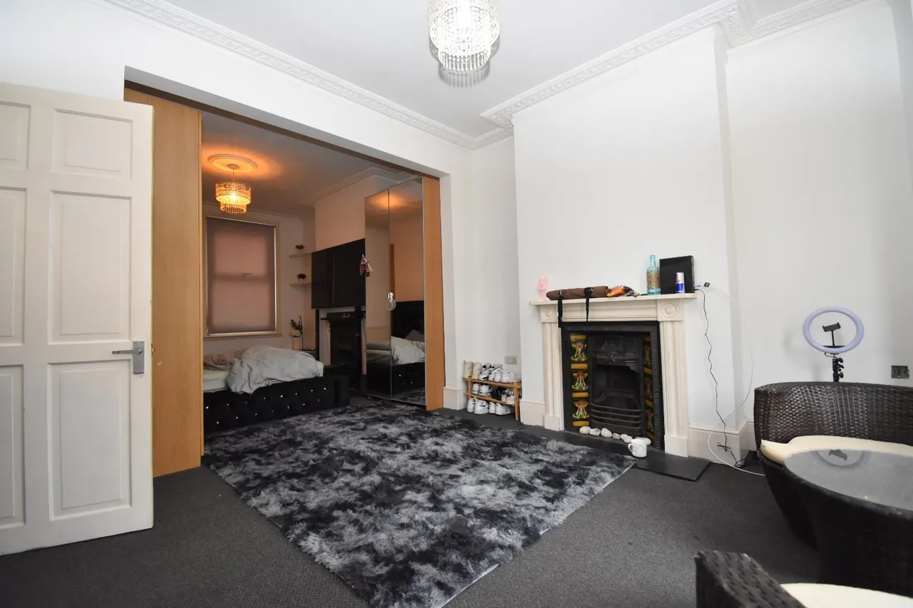Dallin Road, SE18, photo 13