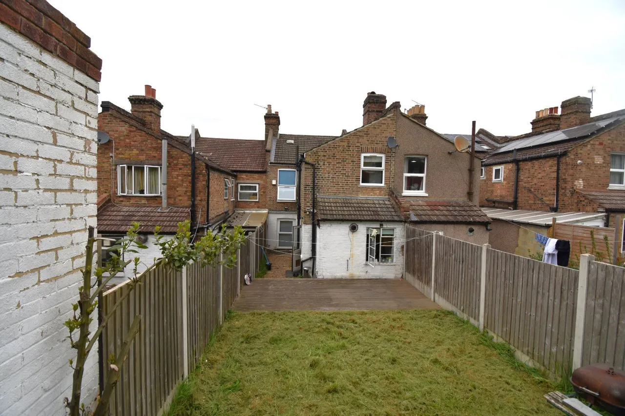 Dallin Road, SE18, photo 4