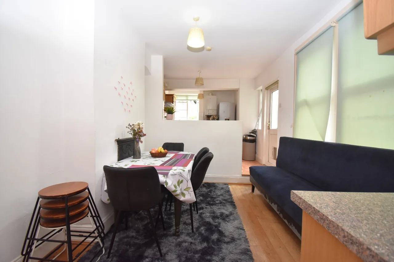 Dallin Road, SE18, photo 10