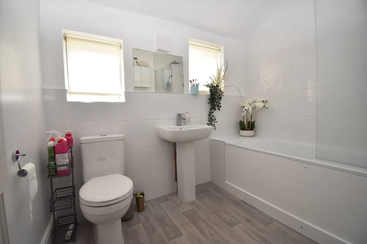 Dallin Road, SE18, photo 5